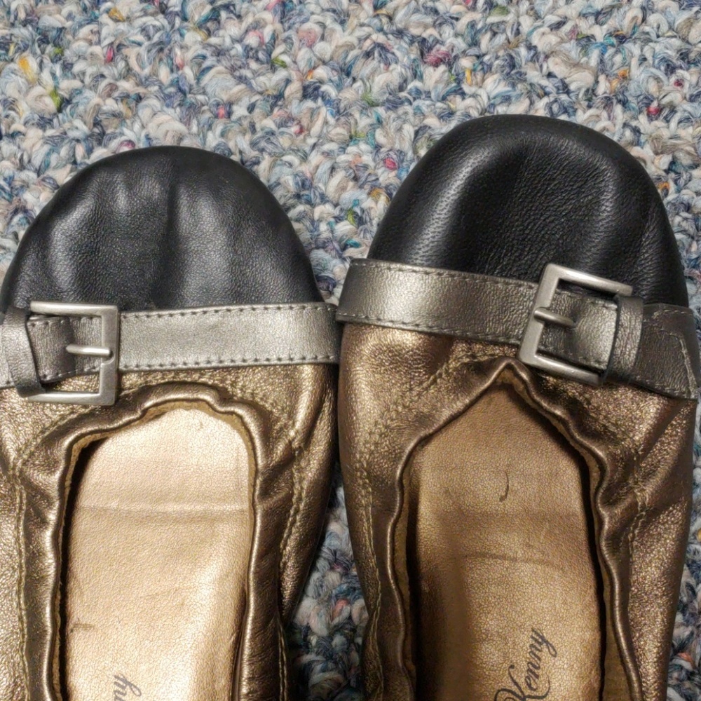 Flats - Picture 3 of 5